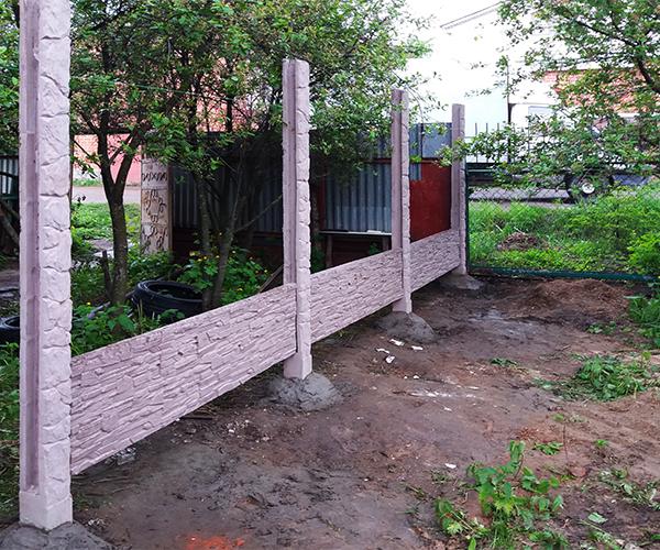 Столб для забора "Галька"